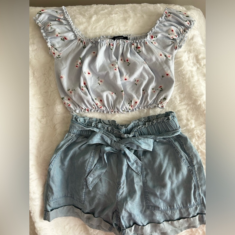 Outfit Aerie soft light blue tie shorts and top is forever 21